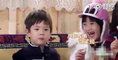 八卦吃瓜娱乐博主视频,八卦吃瓜达人带你揭秘热门视频幕后故事